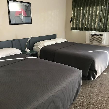 Plains Motor Inn Stettler Exteriör bild