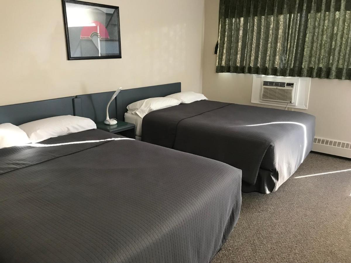 Plains Motor Inn Stettler Exteriör bild