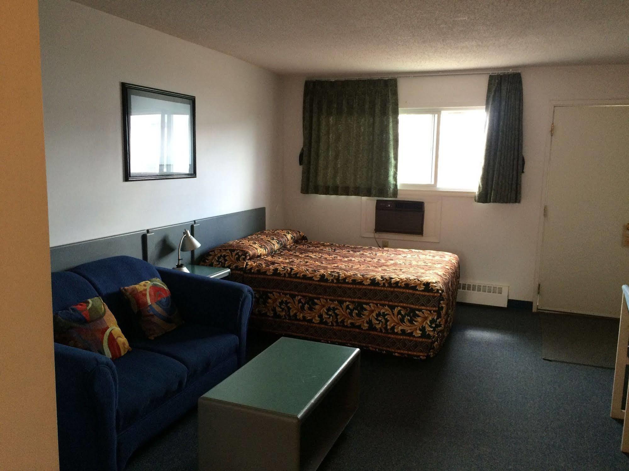 Plains Motor Inn Stettler Exteriör bild