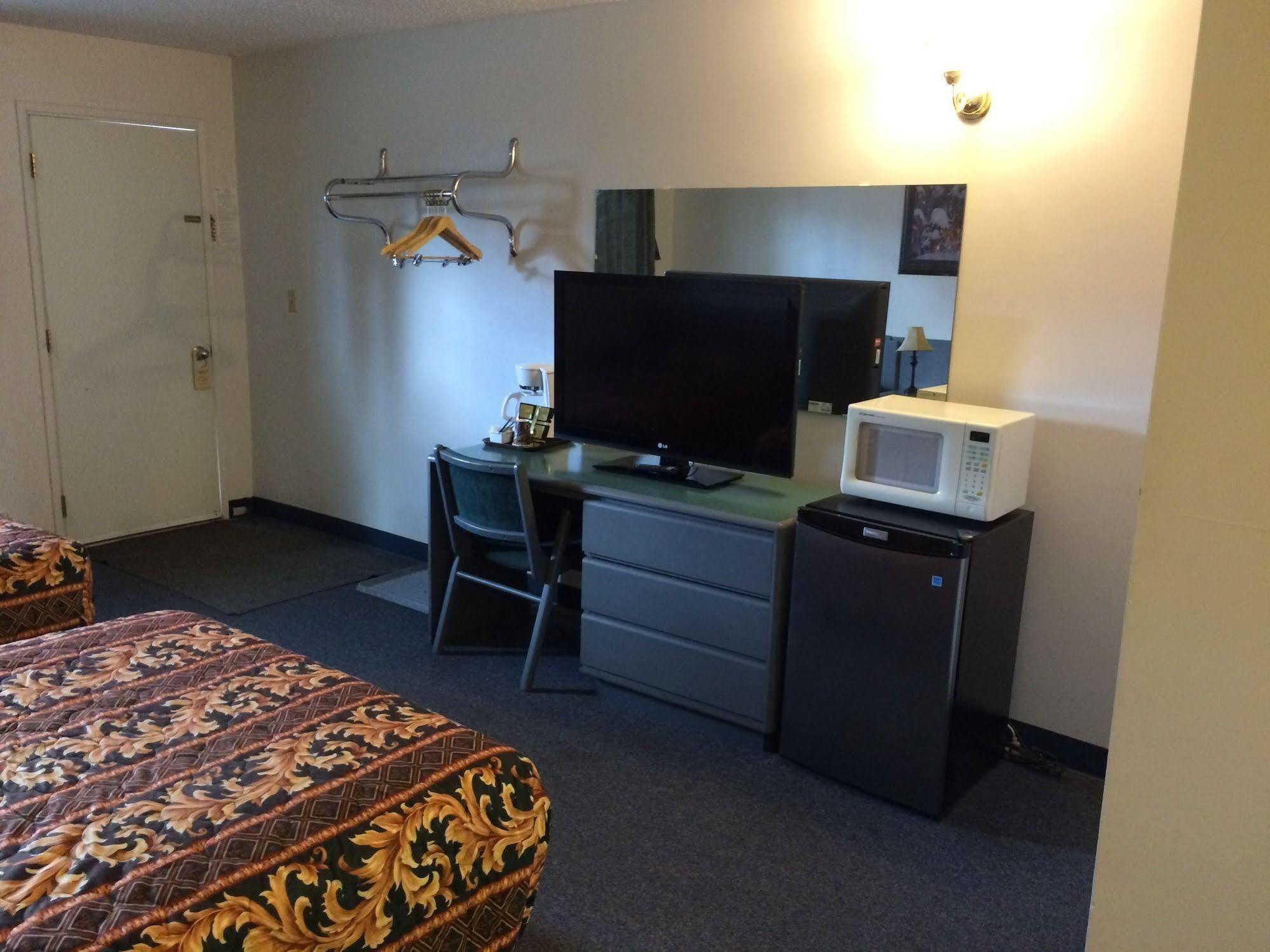 Plains Motor Inn Stettler Exteriör bild